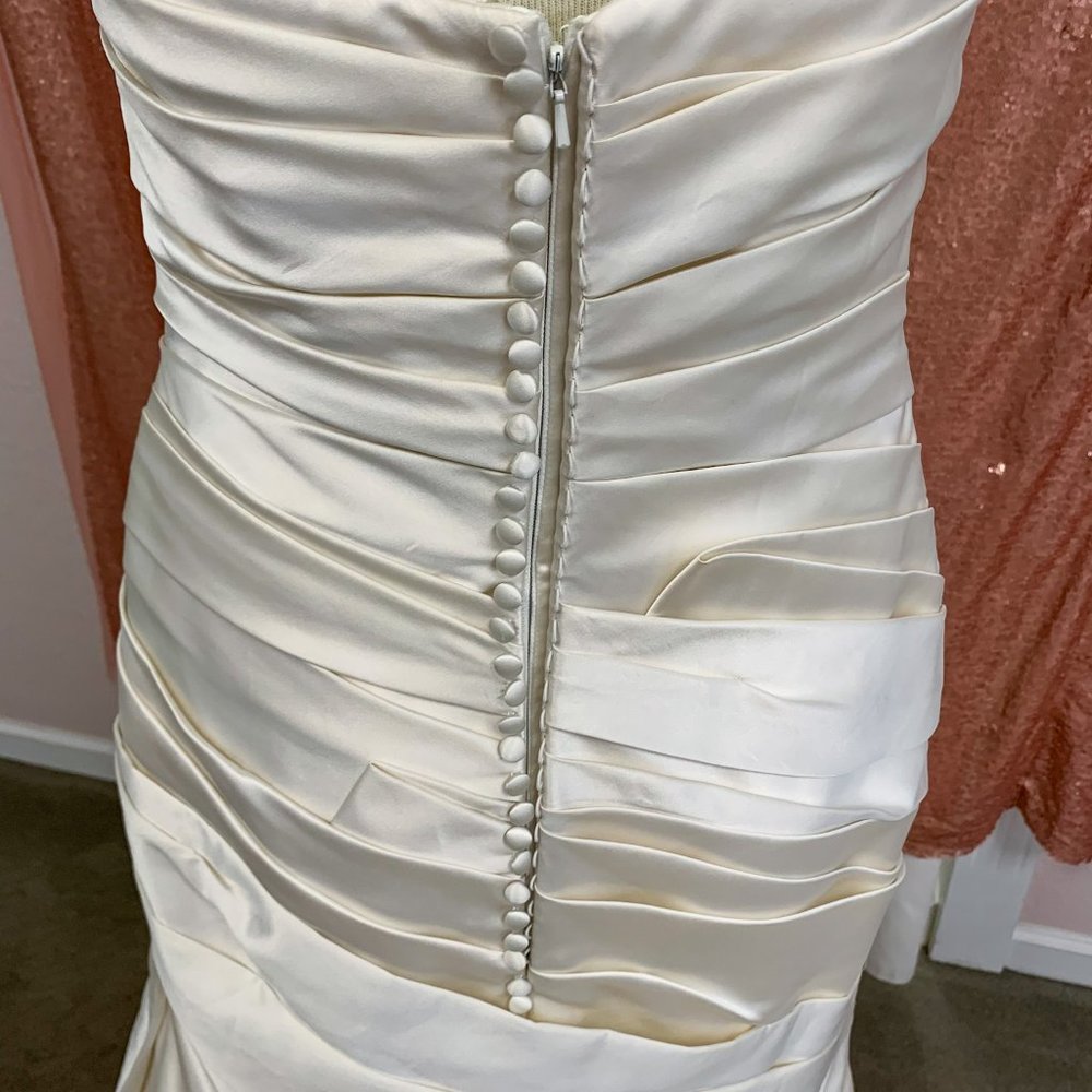 Pronovias Esmirna - Picture 6 of 8